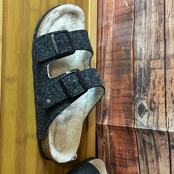 Birkenstock Women's Black Sandals - Picture 6 of 8